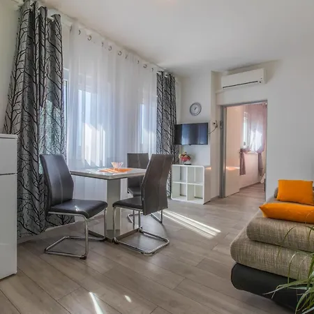 Lucija * 크리크베니카