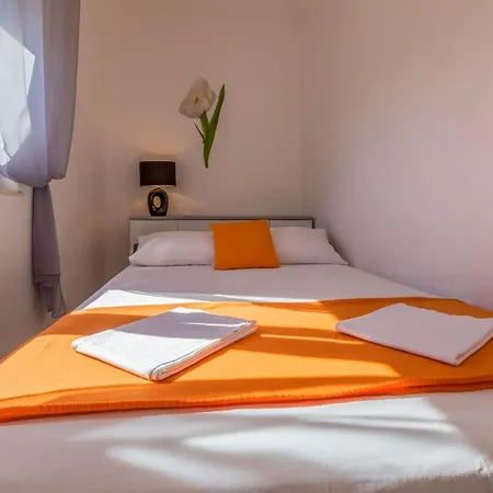 Lucija 크리크베니카