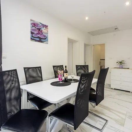 Lucija تْسْغيكفانِتْسا