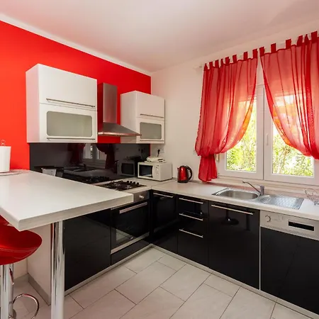 Apartment Lucija