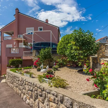 Apartment Lucija