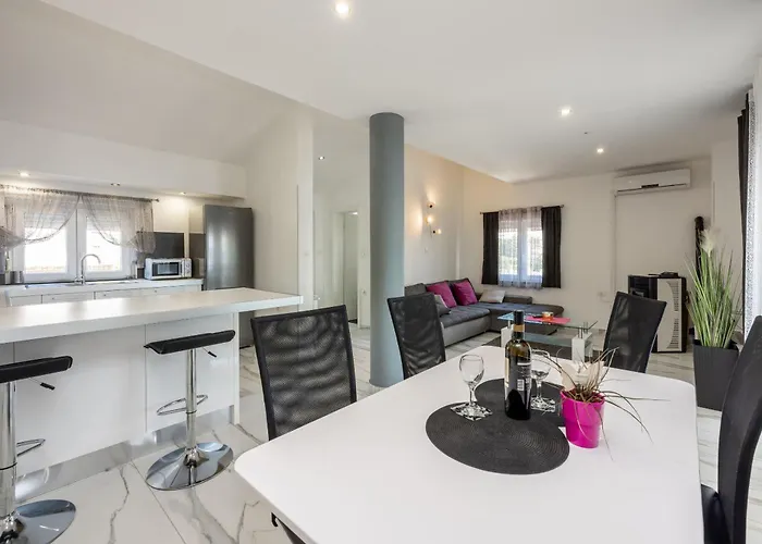 Lucija Apartamento Crikvenica