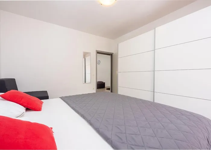Apartamento Lucija *