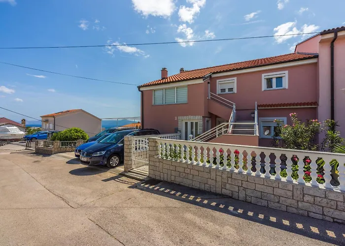 Lucija Apartamento *