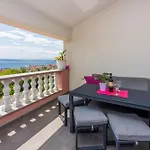 Apartment Lucija *