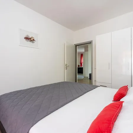 Lucija קריקווניצה