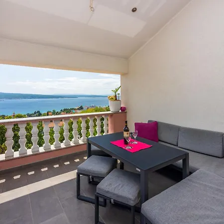 Apartment Lucija